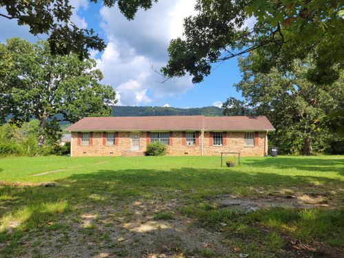 8110 Ooltewah Georgetown Rd, Ooltewah, TN, 37363-7905 | Card Image