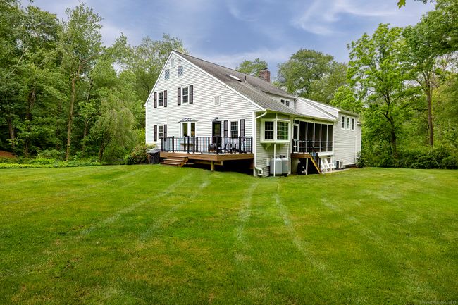 49 Lamppost Dr, House other with 4 bedrooms, 3 bathrooms and 4 parking in Redding CT | Image 22