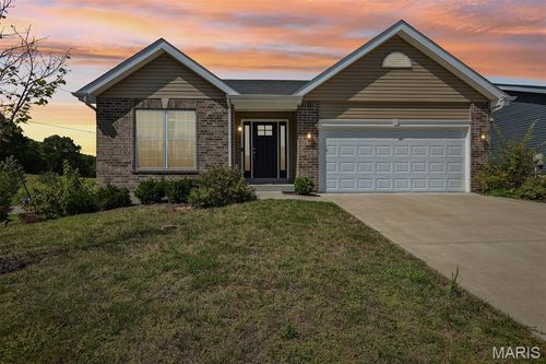 777 Creek View Dr, Fenton, MO, 63026-5132 | Card Image