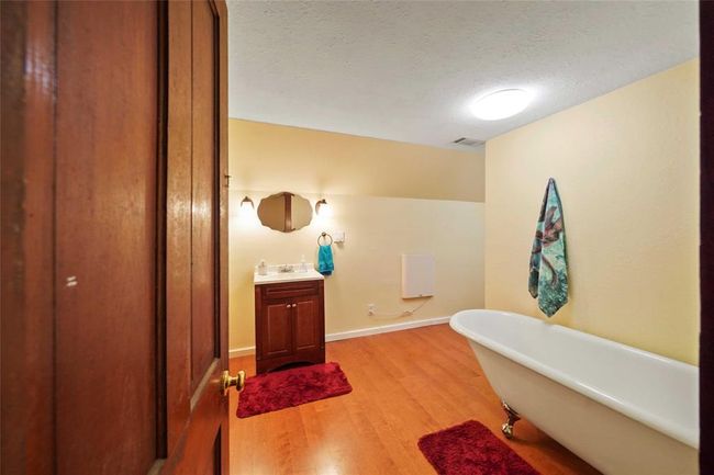 570 Wightman St, House other with 3 bedrooms, 3 bathrooms and null parking in Matagorda TX | Image 26