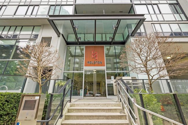 2002 - 1325 Rolston Street, Condo with 2 bedrooms, 2 bathrooms and 1 parking in Vancouver BC | Image 2