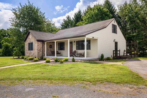 66 Denoncourt Ln, STUARTS DRAFT, VA, 24477-3039 | Card Image