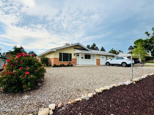 3105 N Sunset Ave, Farmington, NM, 87401-4145 | Card Image