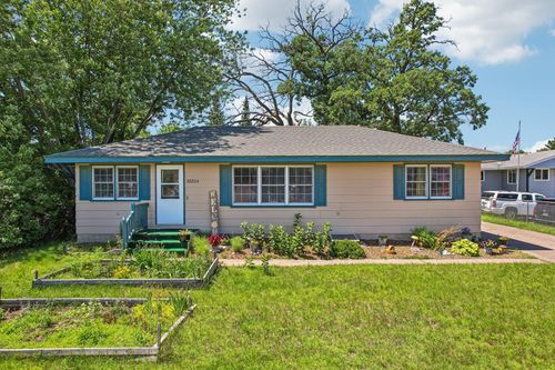 38804 8th Ave, North Branch, MN, 55056-3320 | Card Image