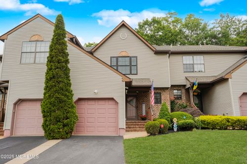 324 Oak Knoll Dr, Manalapan, NJ, 07726-3860 | Card Image