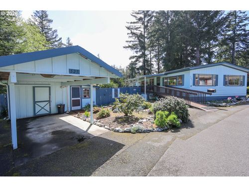 525 Village Pines Way, Coos Bay, OR, 97420-2841 | Card Image