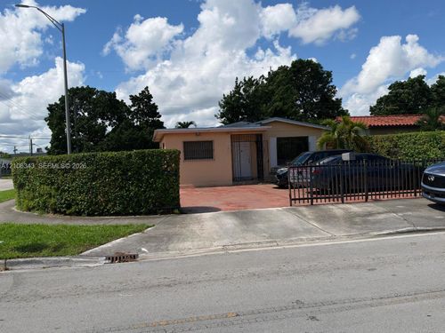 2500 W 8th Ln, Hialeah, FL, 33010-1241 | Card Image