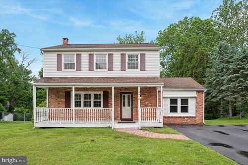 4410 Pilgrim Ln, Upper Chichester, PA, 19061-2232 | Card Image