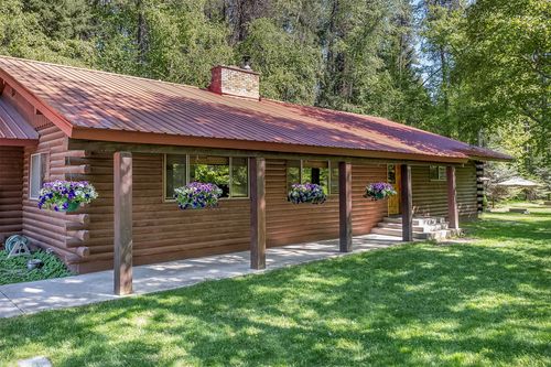 945 Swan River Rd, Bigfork, MT, 59911-6338 | Card Image