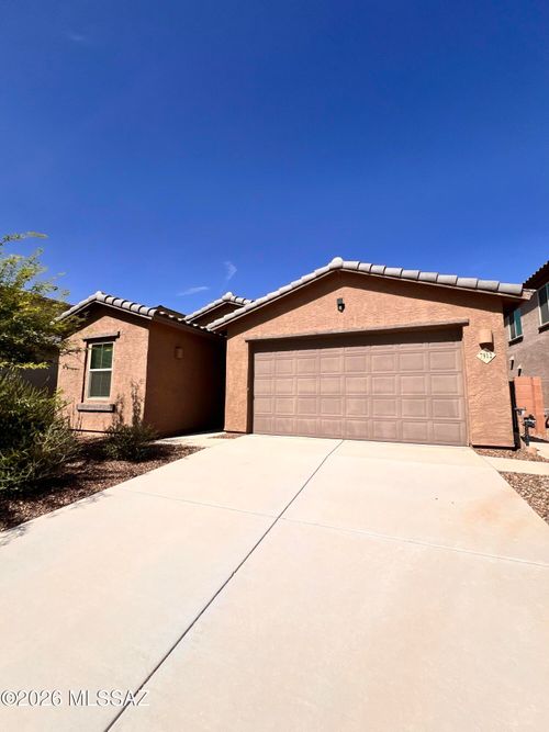 7912 S Bonanza Park Dr, Tucson, AZ, 85747-0075 | Card Image