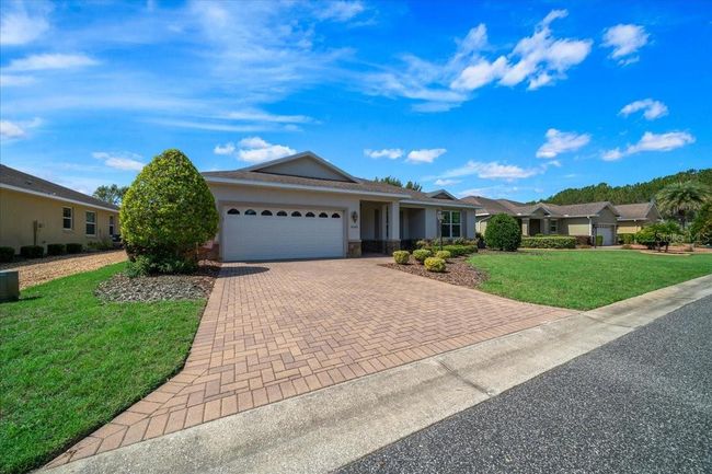 8640 Sw 83 Rd Loop, House other with 3 bedrooms, 2 bathrooms and null parking in OCALA FL | Image 5