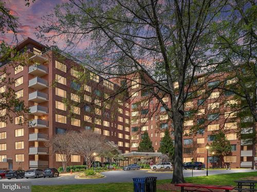 344-1111 Arlington Blvd, ARLINGTON, VA, 22209-3218 | Card Image