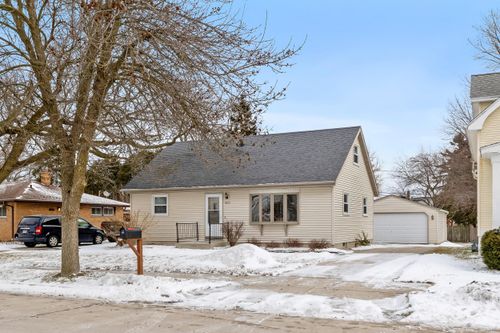 1135 N 27th St, Sheboygan, WI, 53081-3133 | Card Image