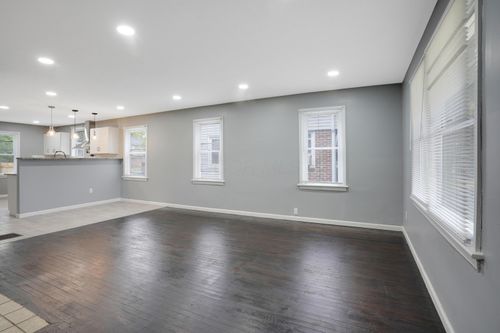 987 Geers Avenue, Columbus, OH, 43206 | Card Image