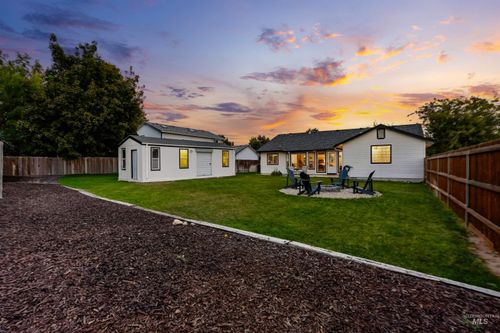 2652 W Whitestone Dr, Meridian, ID, 83646-7534 | Card Image