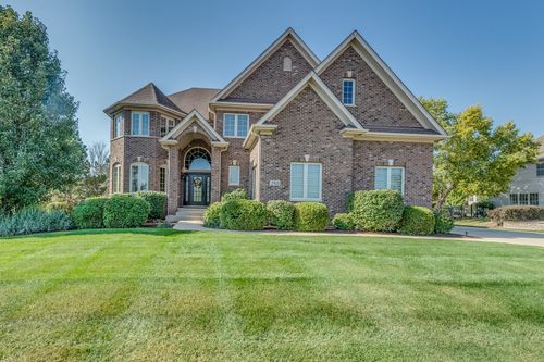 2918 Hapner Way, Batavia, IL, 60510-2879 | Card Image