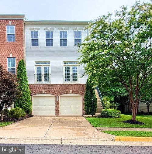 15925 Greymill Manor Dr, HAYMARKET, VA, 20169-4927 | Card Image