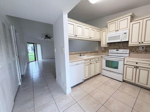 9919-9919 Nob Hill Ct, Sunrise, FL, 33351-4609 | Card Image