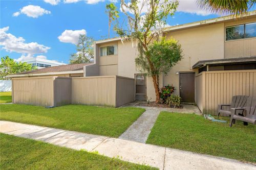 8014 Peach Dr, TEMPLE TERRACE, FL, 33637-6525 | Card Image