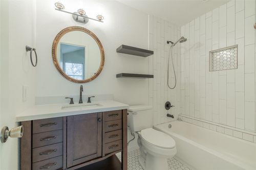 apt-121-1411 Gracy Farms Ln, Austin, TX, 78758-2229 | Card Image