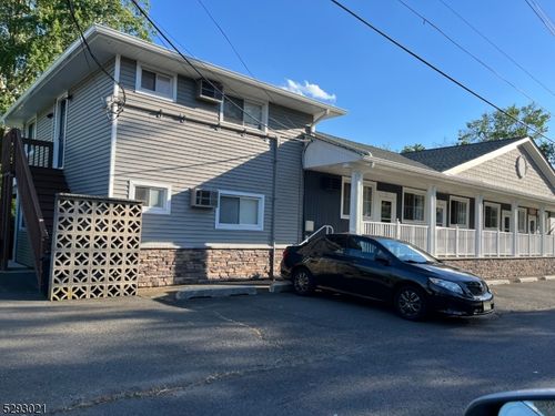 329 Main Ave, Stirling, NJ, 07980-1448 | Card Image