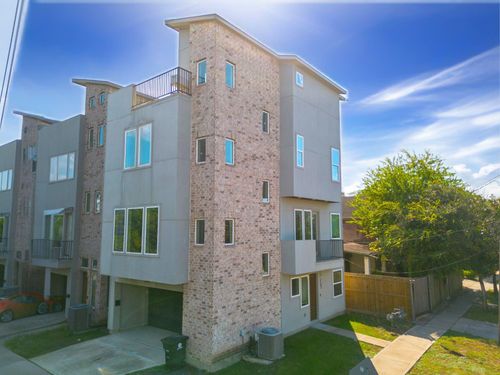 2103 Crockett St, Houston, TX, 77007-3922 | Card Image