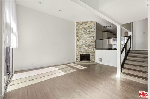 unit-10-5307 Wilkinson Ave, Valley Village, CA, 91607-2463 | Card Image