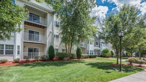 33-2 Littles Brook Ct, Burlington, MA, 01803-4766 | Card Image