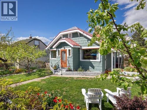 766 Dominion St, Kamloops, BC, V2C2X9 | Card Image