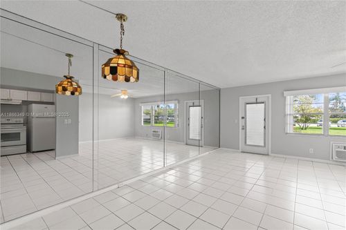 555-555 Fanshaw N, Boca Raton, FL, 33434-3067 | Card Image