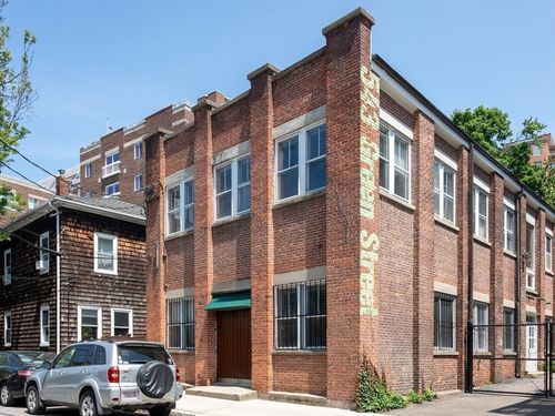 543 Green St, Cambridge, MA, 02139-3200 | Card Image