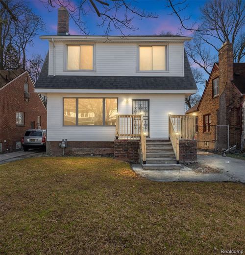14029 Sussex St, Detroit, MI, 48227-2121 | Card Image