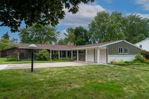 1309 S Lynnwood Dr, Mt Pleasant, MI, 48858-4335 | Card Image
