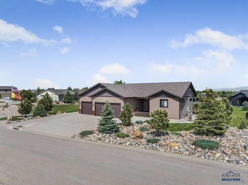 3898 Ward Ave, Spearfish, SD, 57783-7702 | Card Image
