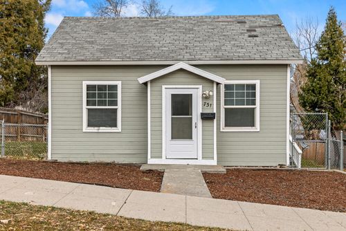 731 Rose St, Klamath Falls, OR, 97601-2844 | Card Image