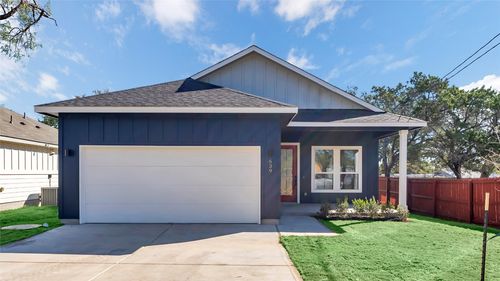 639 Magnolia Ln, Cottonwood Shores, TX, 78657-9482 | Card Image