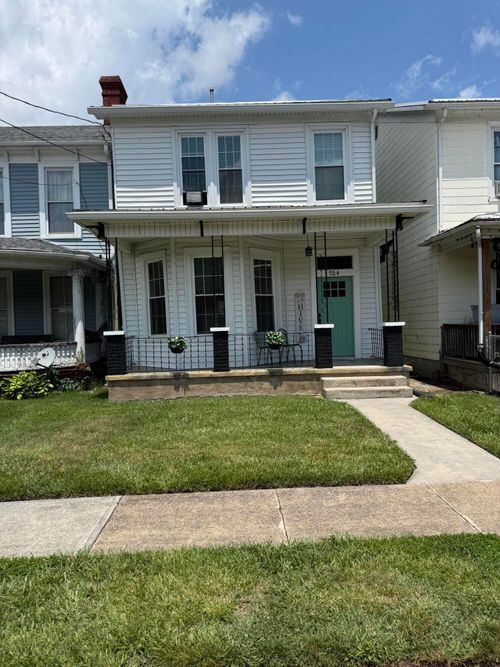 704 Church St, Clifton Forge, VA, 24422-1743 | Card Image