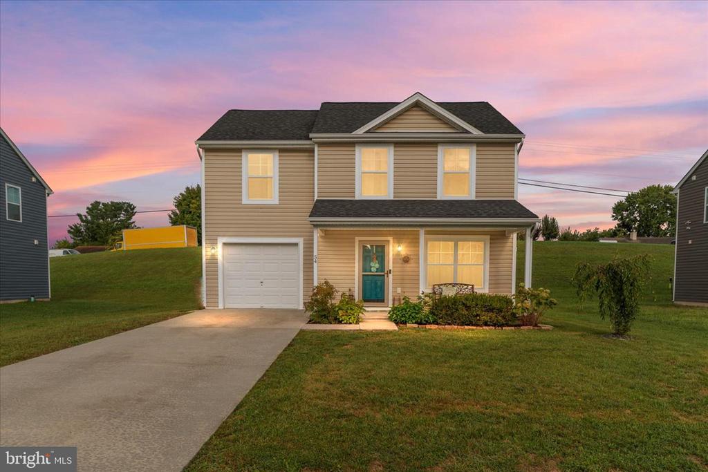Betts Way, Martinsburg, WV 25404