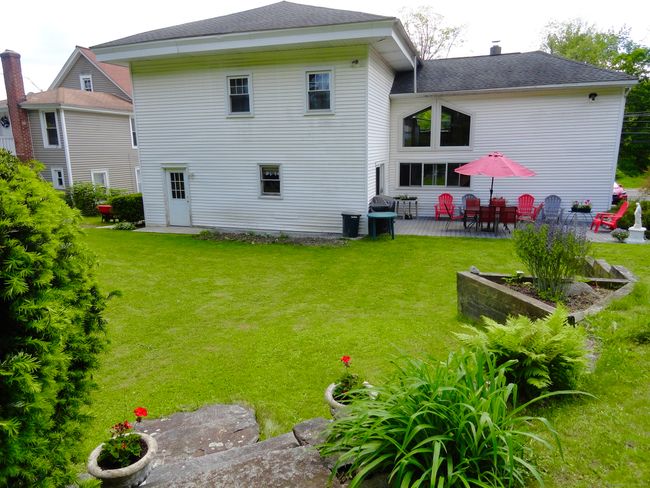 409 N Main St, Home with 5 bedrooms, 2 bathrooms and null parking in Winsted CT | Image 26