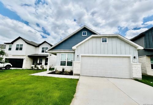 4153 Bermuda Ln, Seguin, TX, 78155 | Card Image