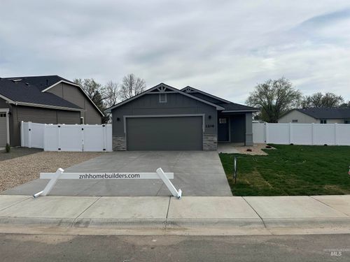 2 Oregon Ave, Caldwell, ID, 83605 | Card Image