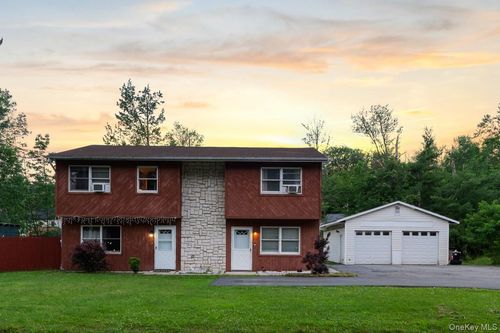 162 Park Ave, Monticello, NY, 12701-2555 | Card Image