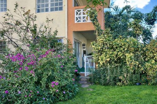 apt-9-11840 Ne 19th Dr, North Miami, FL, 33181-2847 | Card Image