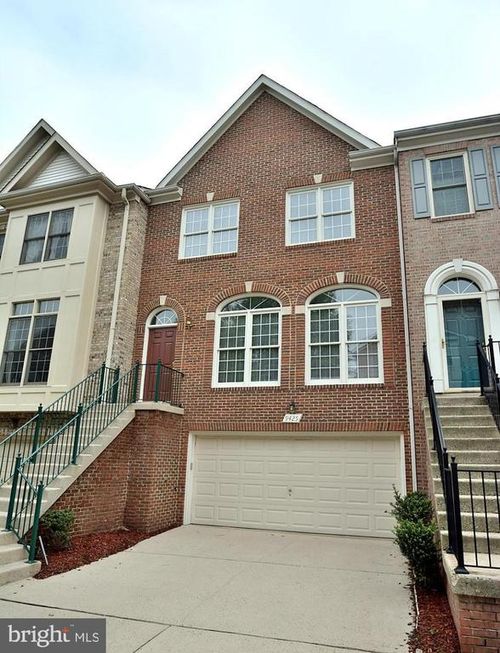 9425 Van Arsdale Dr, VIENNA, VA, 22181-6117 | Card Image