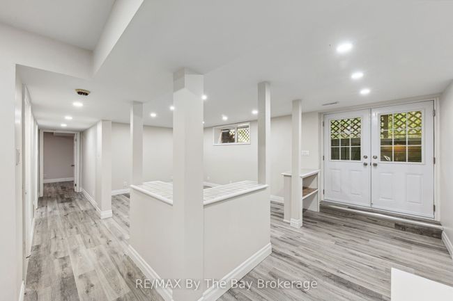174 32nd St S, House other with 4 bedrooms, 4 bathrooms and 8 parking in Wasaga Beach ON | Image 30