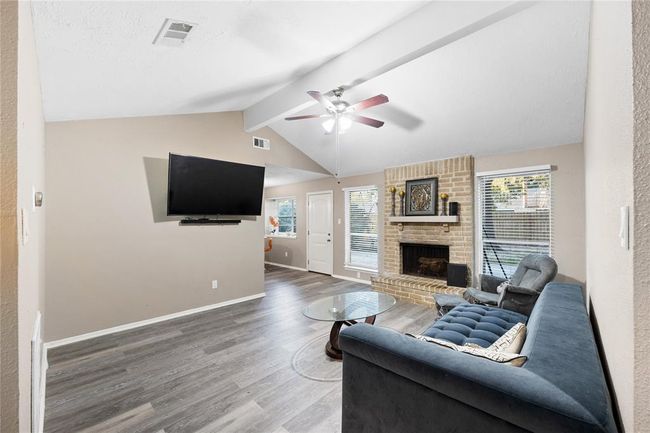 Spacious Living Room | Image 18