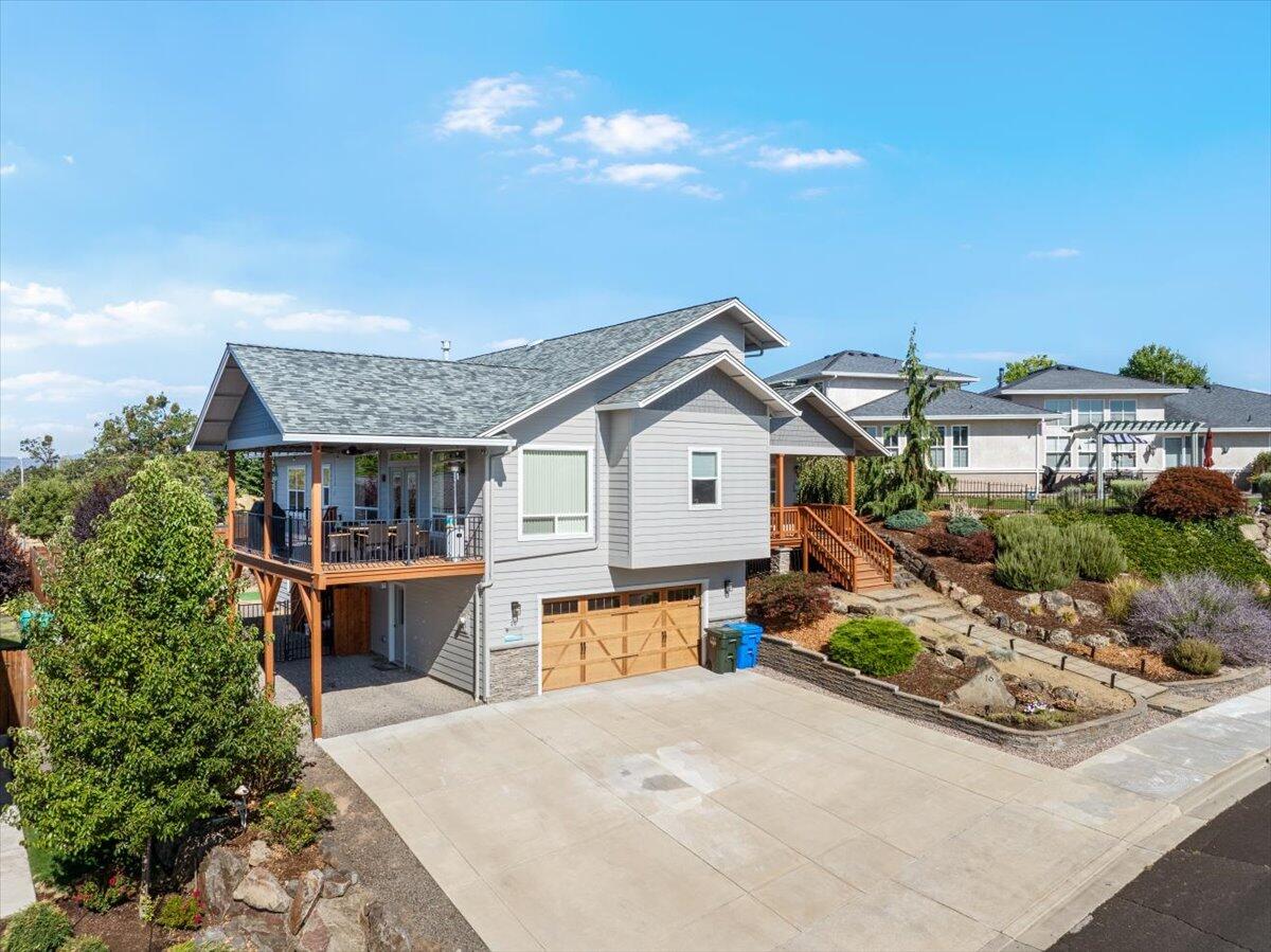 Residential in Eagle Point 2