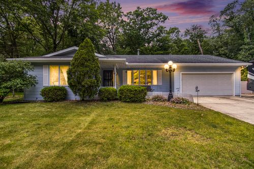 71372 Merle St, Edwardsburg, MI, 49112-9470 | Card Image