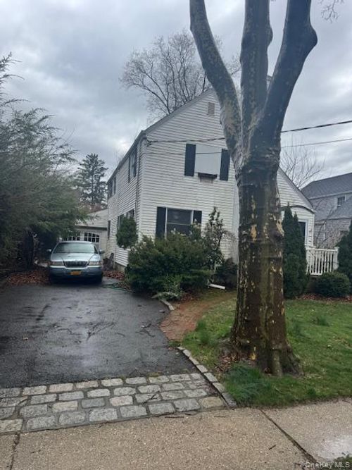 36 Salisbury Ave, Garden City, NY, 11530-3840 | Card Image