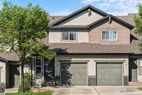7-105 Drake Landing Common, Okotoks, AB, T1S0C9 | Card Image